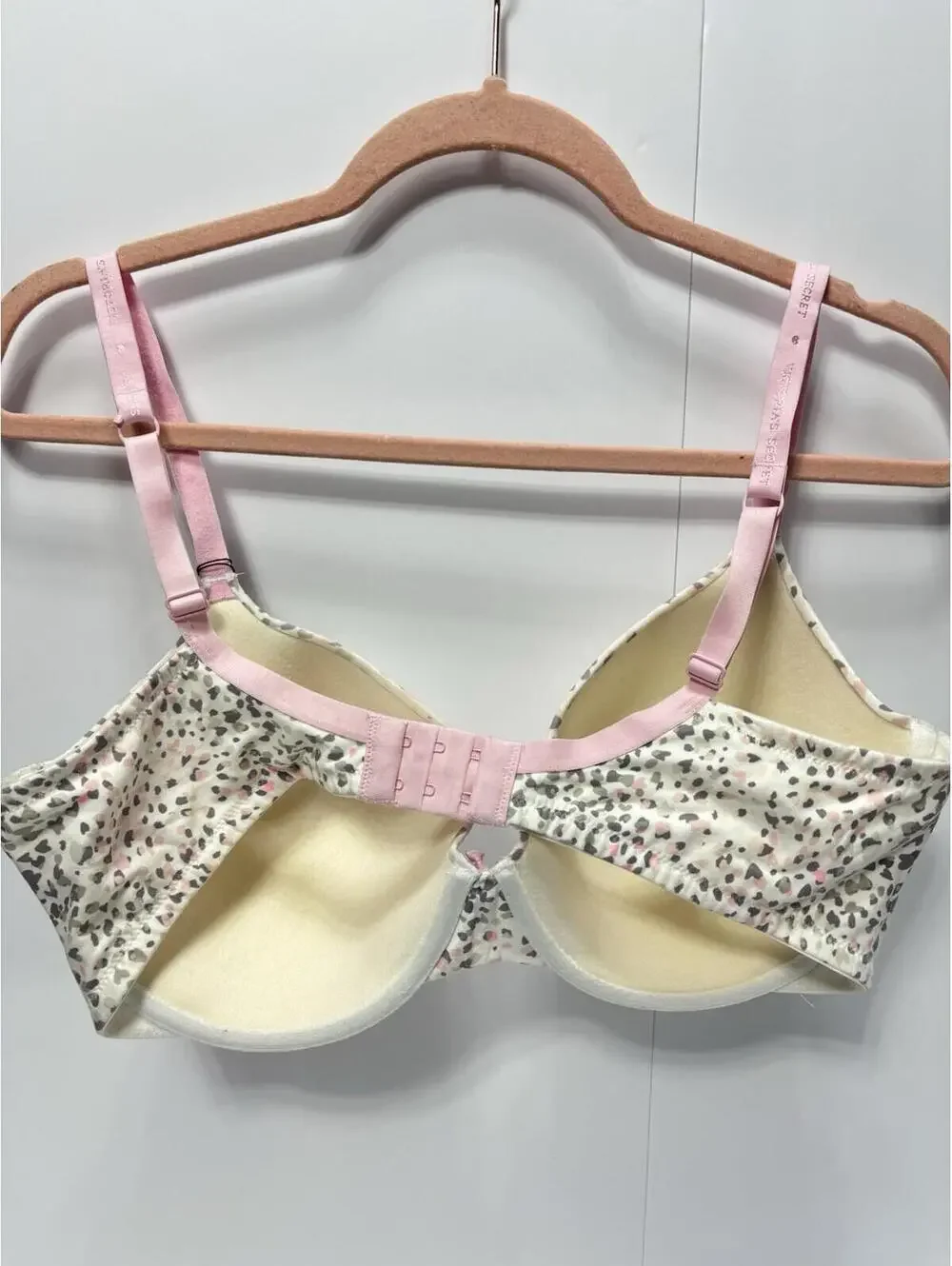 Victoria's Secret Push-Up Bra 38DD Gray Pink Cheetah Print Sexy Padded Lingerie - Picture 3 of 7
